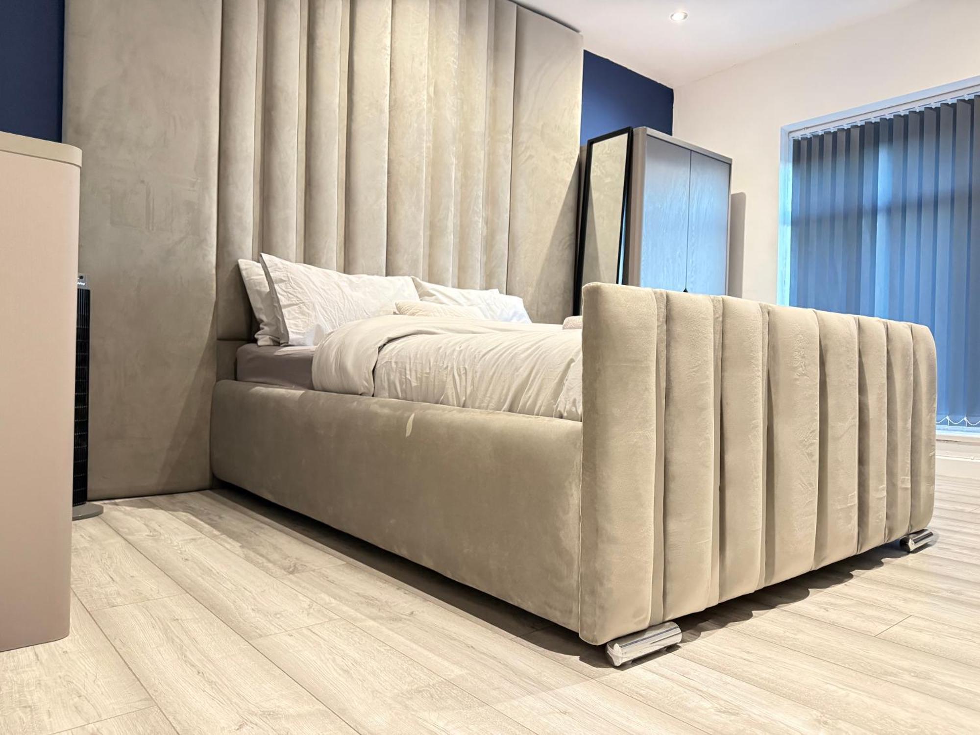 5 Bed Town House Within City Centre And Sleeps Up To 11 With Sky And Netflix Birmingham Esterno foto